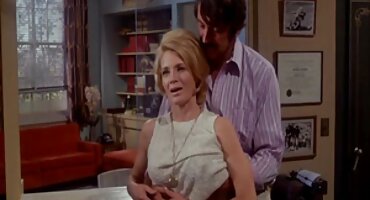 phim sex viet 2025 Cô gái nghiêng về những người đàn ông sex co giao trang trưởng thành cho các mối quan hệ thân mật.