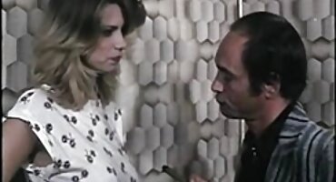 sex uống tinh trùng Ariana Marie bị phim sx đốt cháy trong cả hai lỗ.