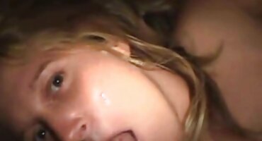 game sex web Anh chàng phá trinh fucks người lạ với vòi nước lớn.